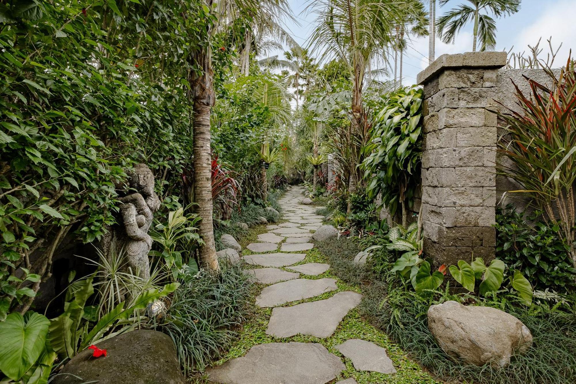 Uddhara Ubud Villa Exterior foto